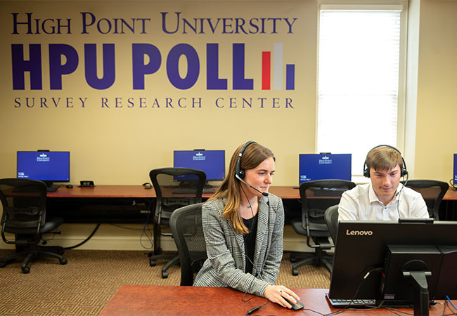 HPU Poll students making phone calls