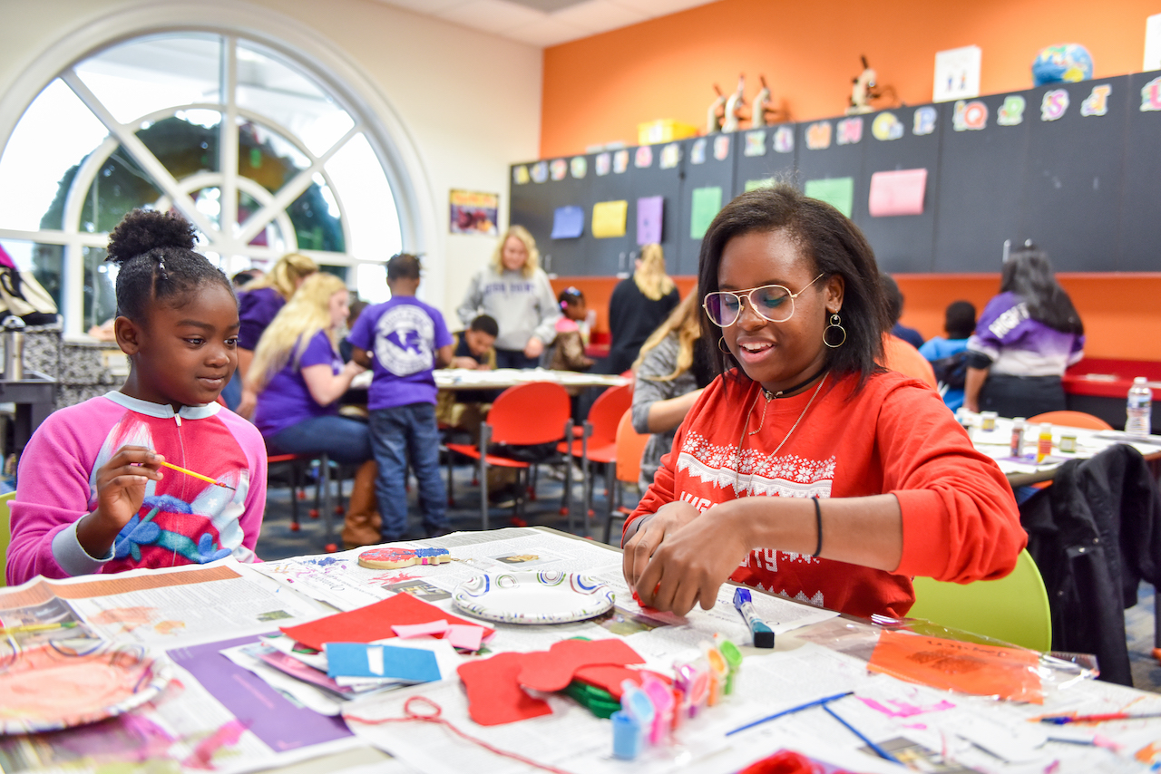 Book Buddies HPU education students