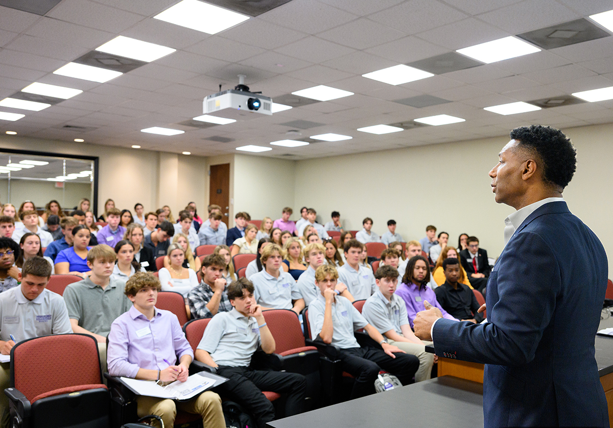 Taylor spoke to a class of freshman business fellows about ways to master career growth.