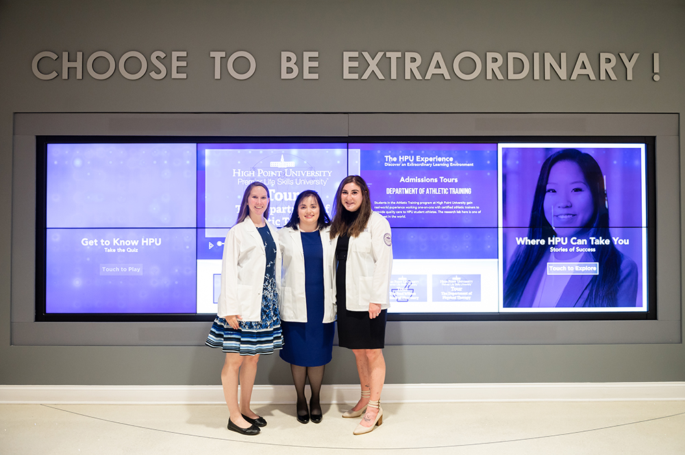 210903 PA White Coat 093