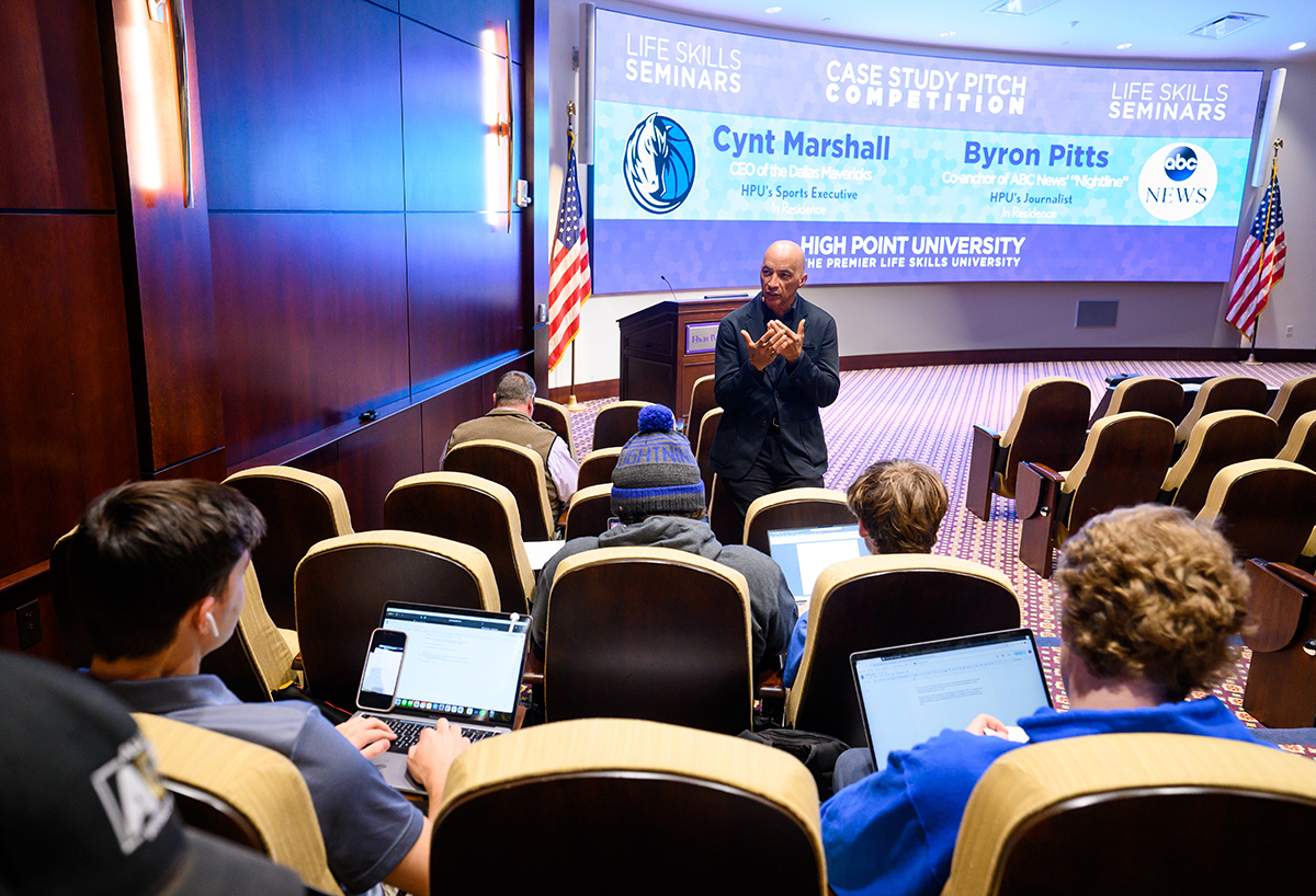 Pitts reviewed journalism students’ developing stories as the case study details were revealed at Congdon Hall’s Callicutt Life Skills Theater.
