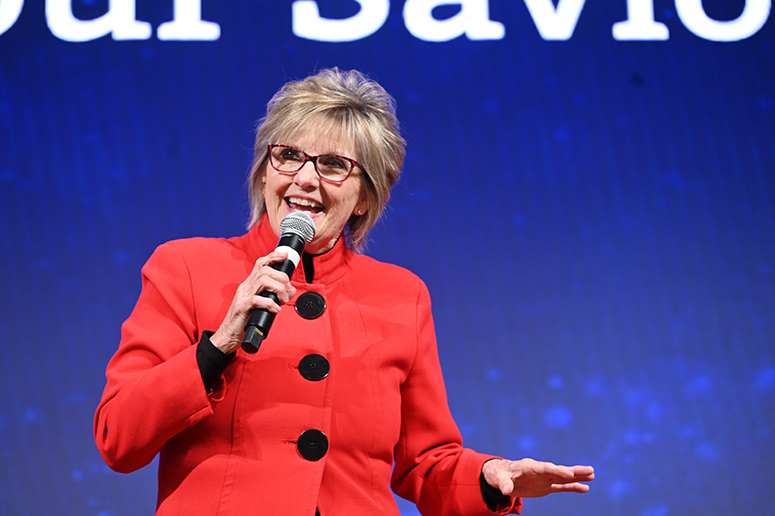 LaDonna Gatlin, an accomplished, professional singer whose brothers are the Grammy Award-winning Gatlin Brothers, sang “Go Tell it on the Mountain” and led the audience in song.
