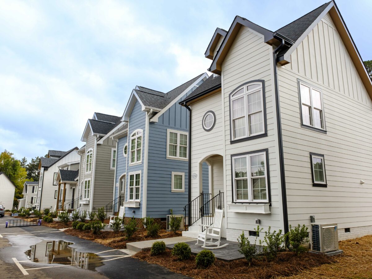 220906 Tiny Homes 013